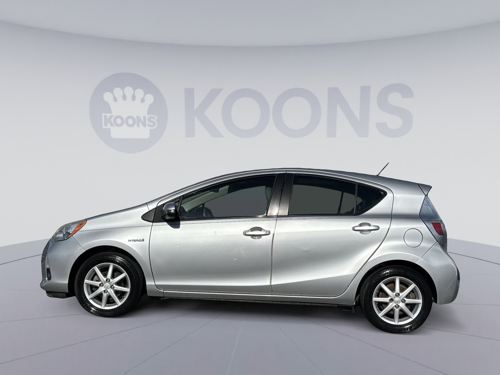 Used 2014 Toyota Prius C Four image 2