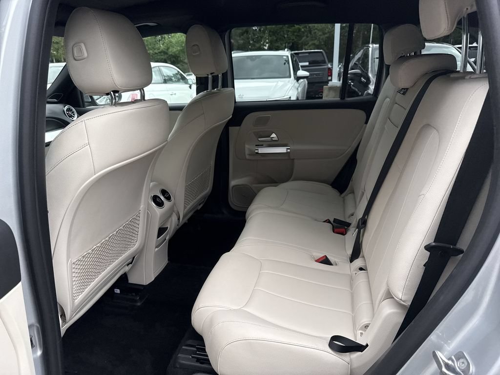 Used 2023 Mercedes-Benz EQB 300 4MATIC w/ Pinnacle Package image 24