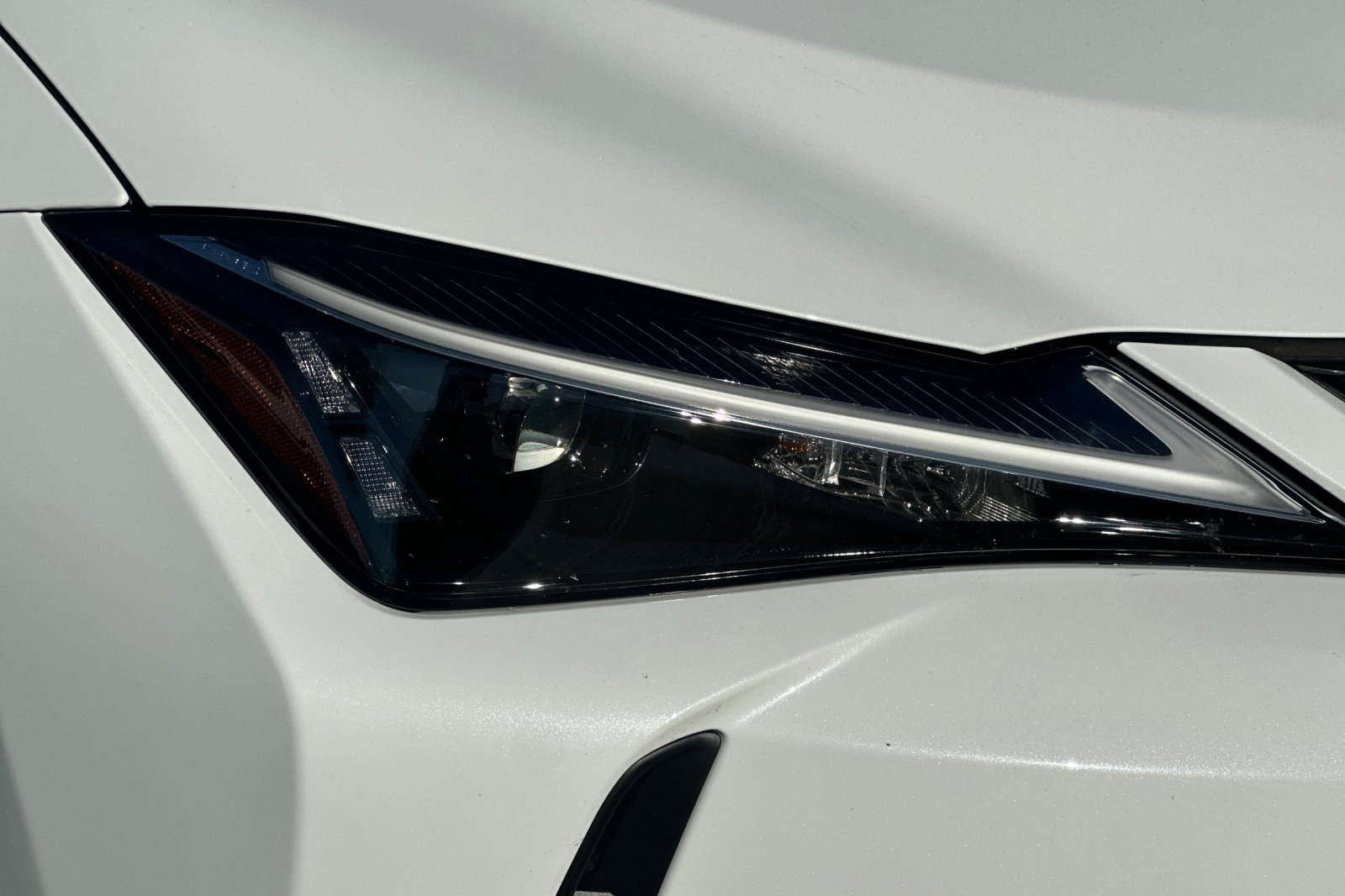 Certified 2026 Lexus UX 300h FWD w/ Accessory Package (Z2) image 12