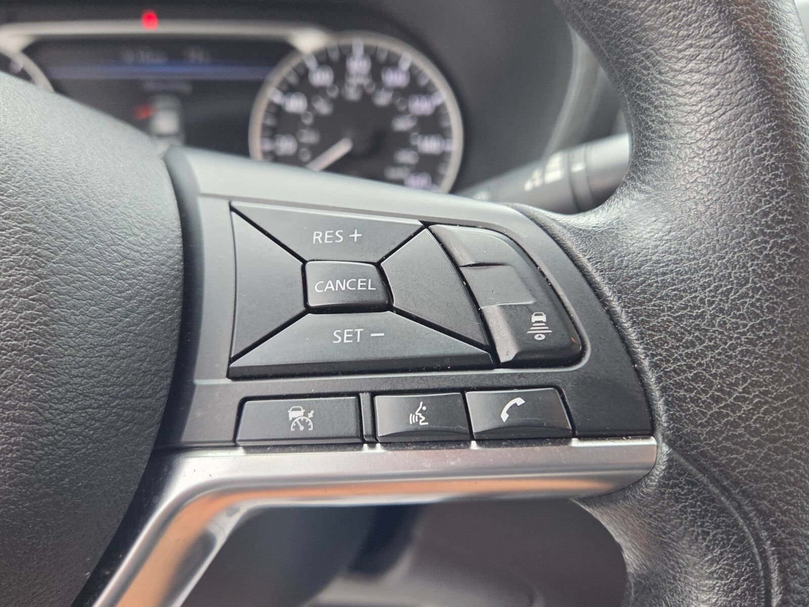 Used 2024 Nissan Sentra SV FWD image 26