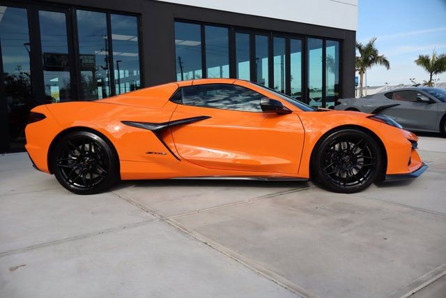 Used 2024 Chevrolet Corvette Z06 w/ Stealth Interior Trim Package image 2