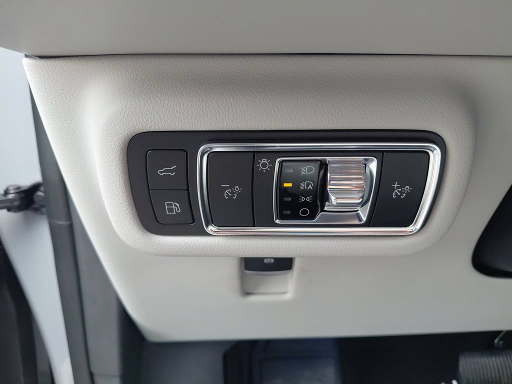 New 2026 Lincoln Nautilus Reserve w/ Jet Appearance Package AWD/4WD image 16
