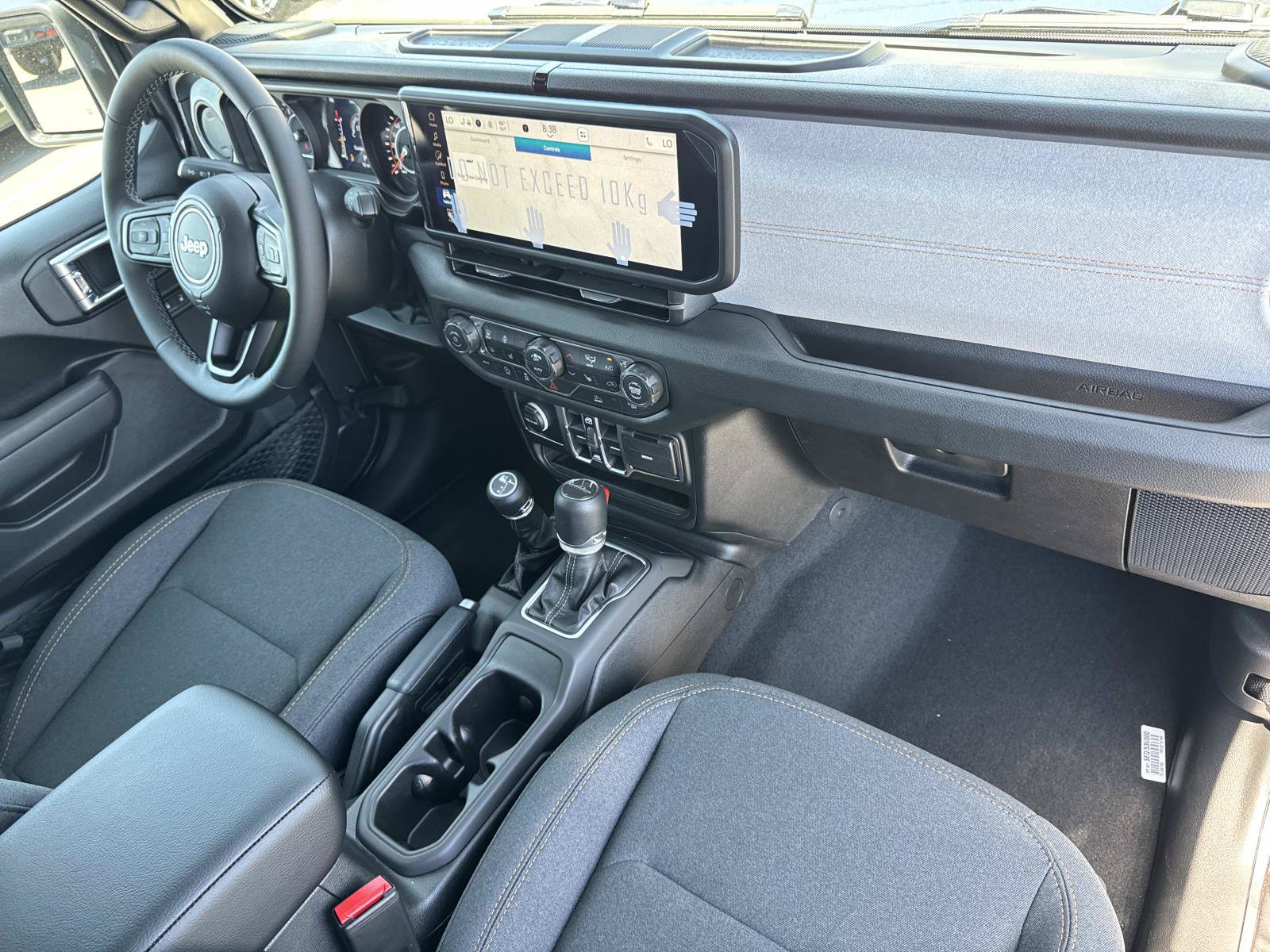 New 2026 Jeep Gladiator Sport AWD/4WD image 34