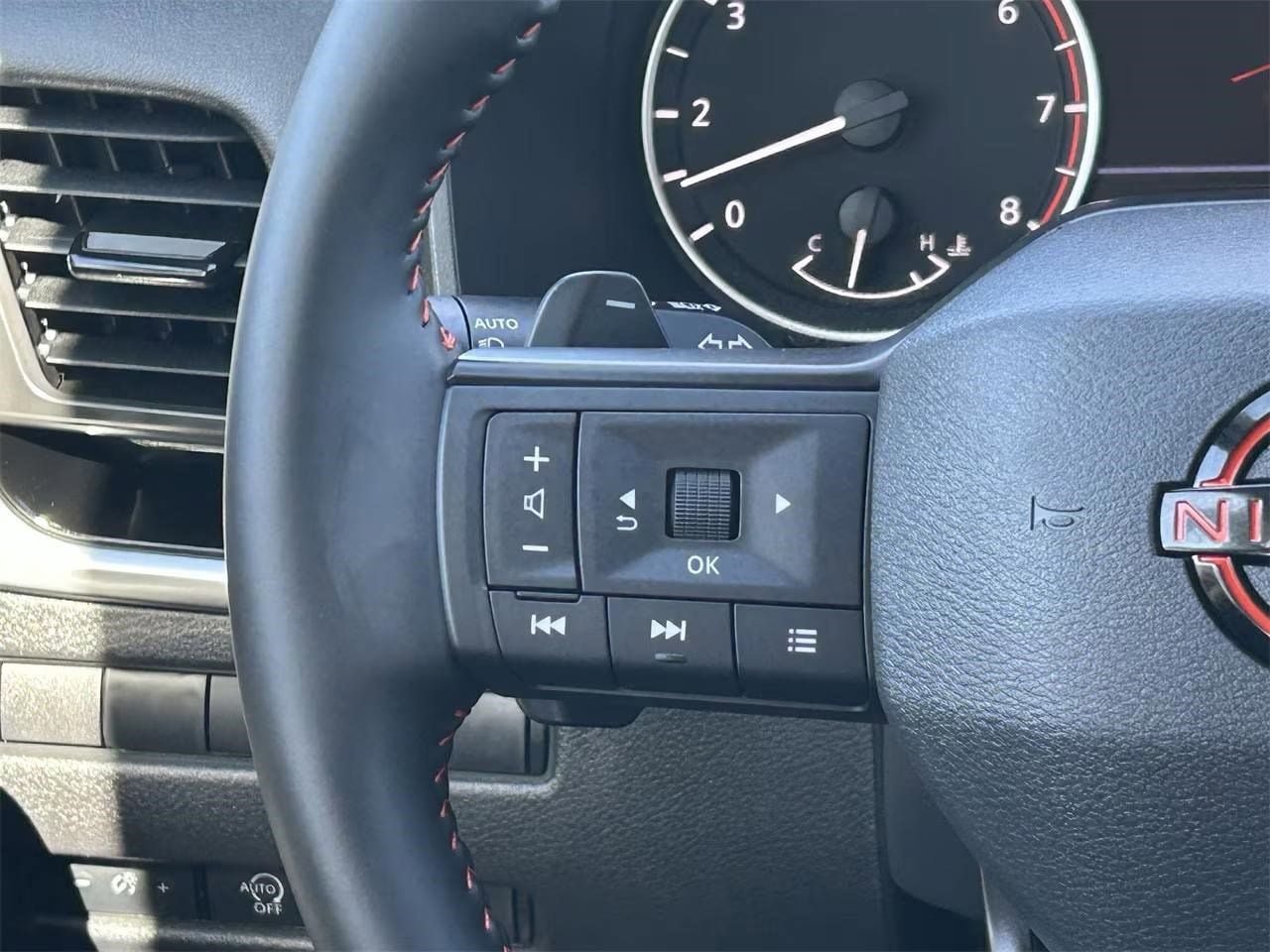 New 2026 Nissan Rogue SV AWD/4WD image 26