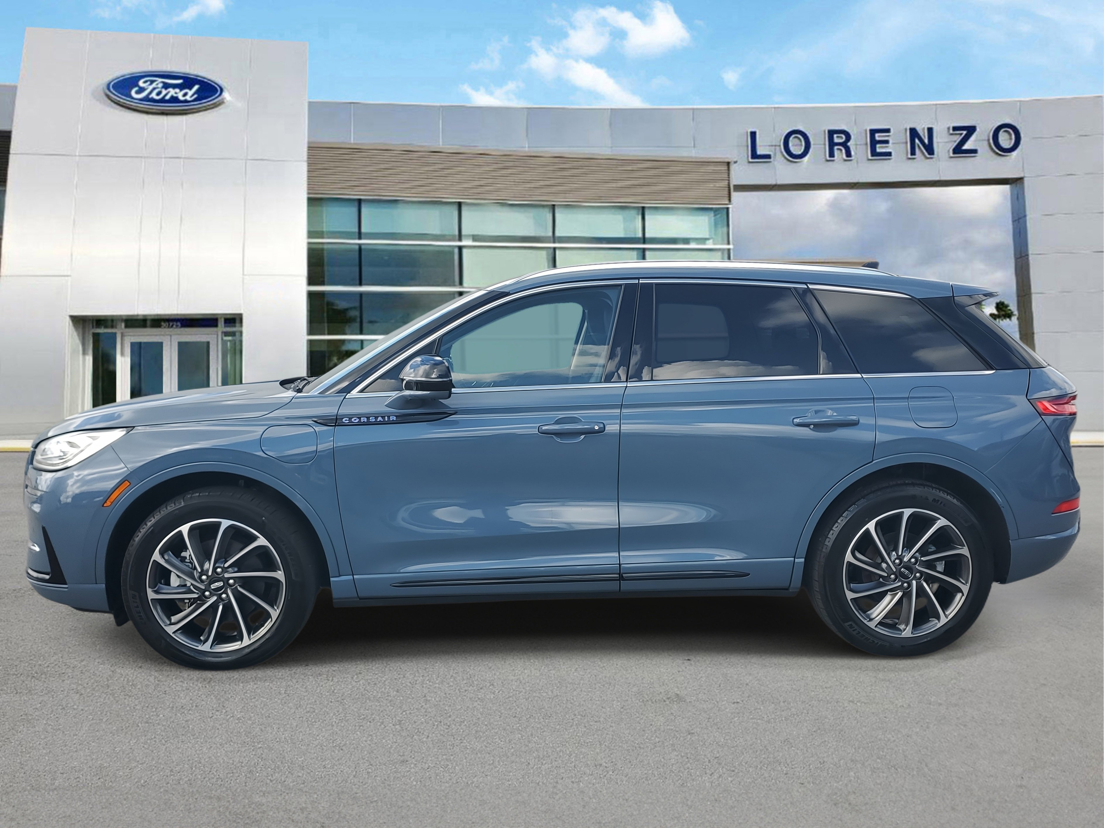 Used 2023 Lincoln Corsair Grand Touring w/ Equipment Group 301A image 8