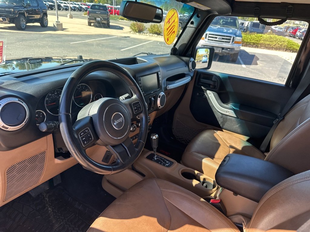 Used 2014 Jeep Wrangler Unlimited Sahara w/ Max Tow Package image 10