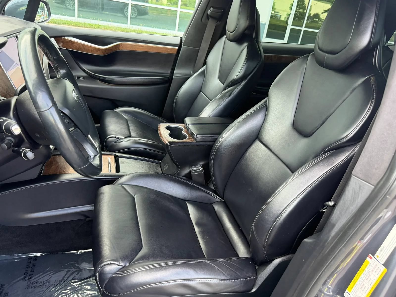 Used 2017 Tesla Model X 75D AWD/4WD image 5