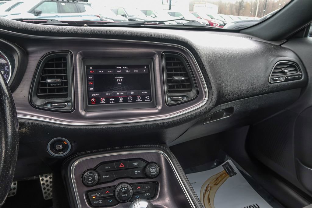Used 2018 Dodge Challenger R/T image 28