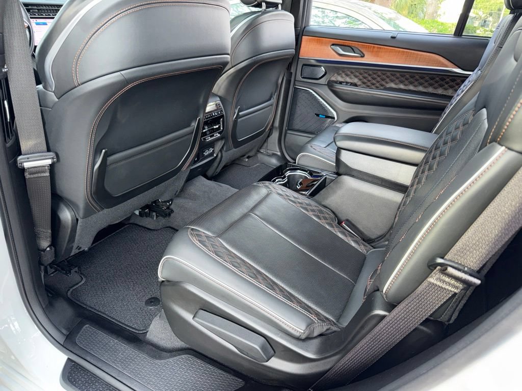 Used 2021 Jeep Grand Cherokee L Summit AWD/4WD image 31