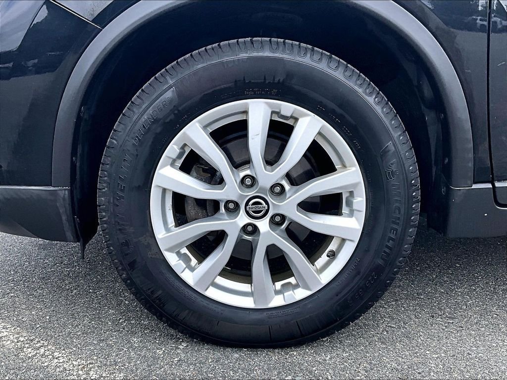 Used 2019 Nissan Rogue SV AWD/4WD image 7