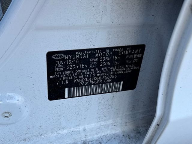 Used 2017 Hyundai Elantra GT image 29