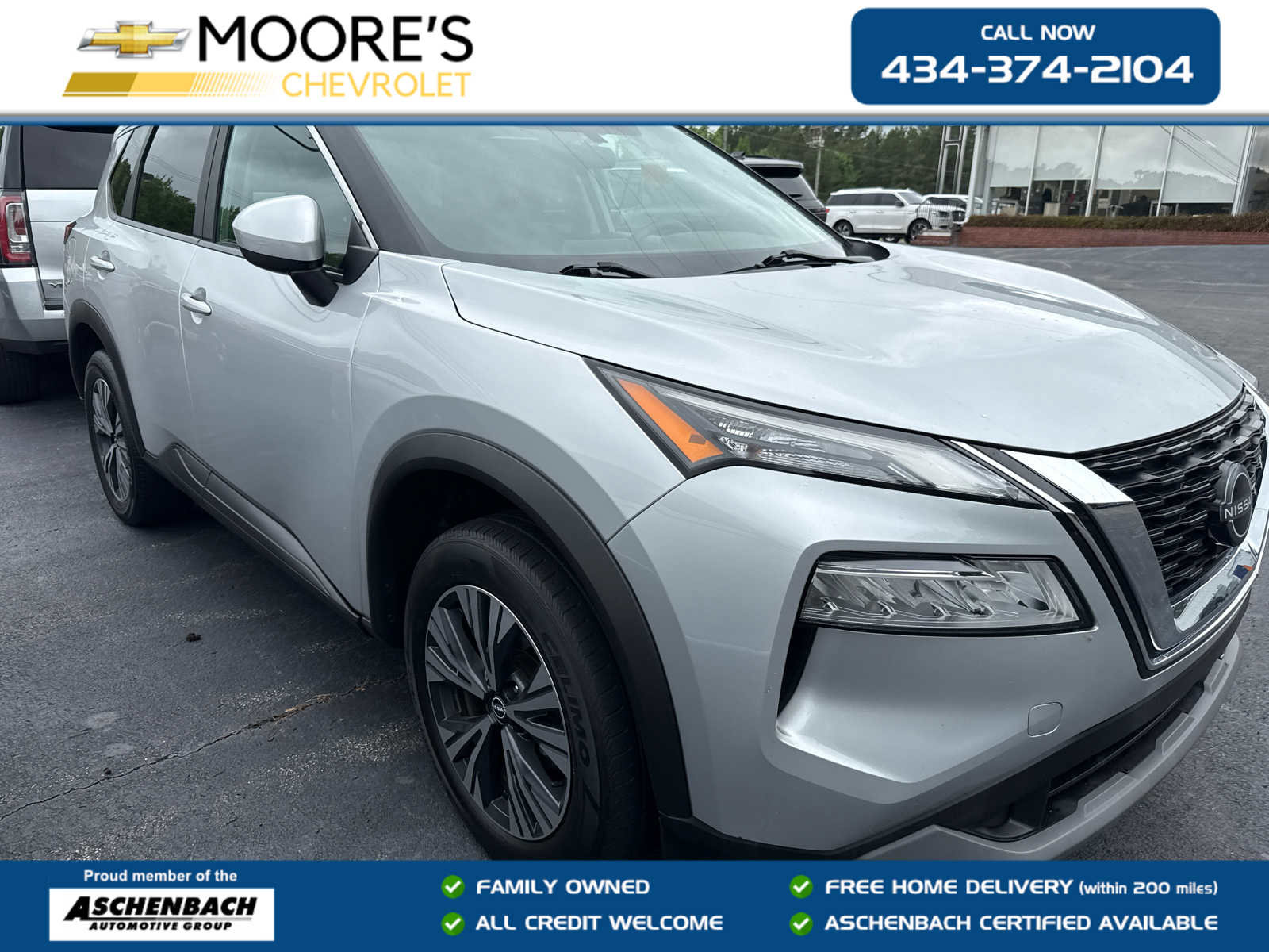 Used 2023 Nissan Rogue SV FWD image 1