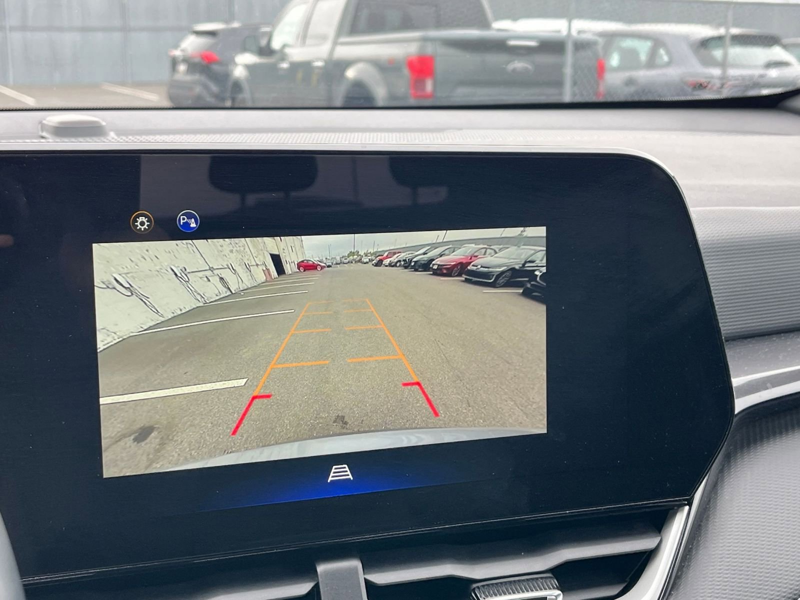 Used 2025 Chevrolet Equinox LT image 18