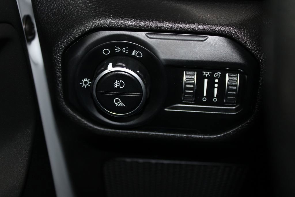 Used 2021 Jeep Gladiator Sport AWD/4WD image 35