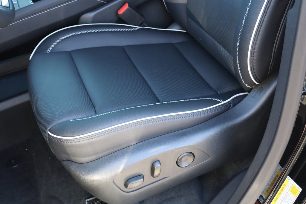 New 2026 GMC Acadia Denali w/ Super Cruise Package image 11