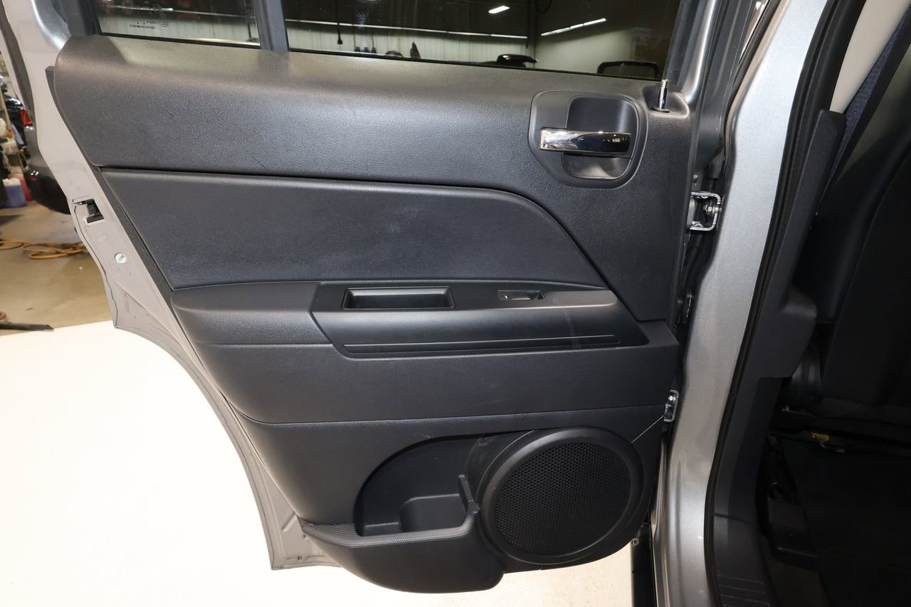 Used 2016 Jeep Patriot Sport w/ Power Value Group image 11