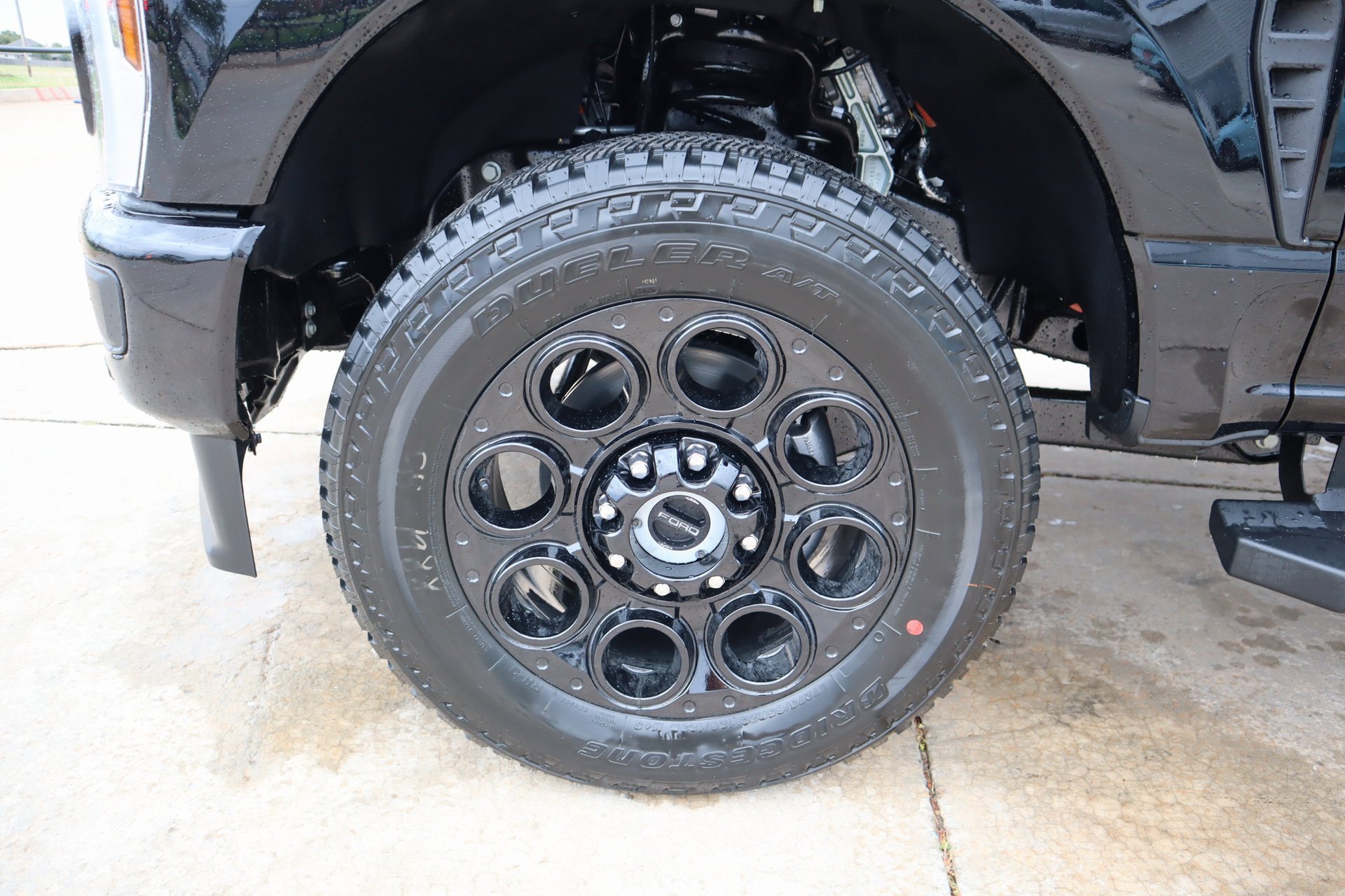 New 2026 Ford F350 Lariat w/ Black Appearance Package image 20