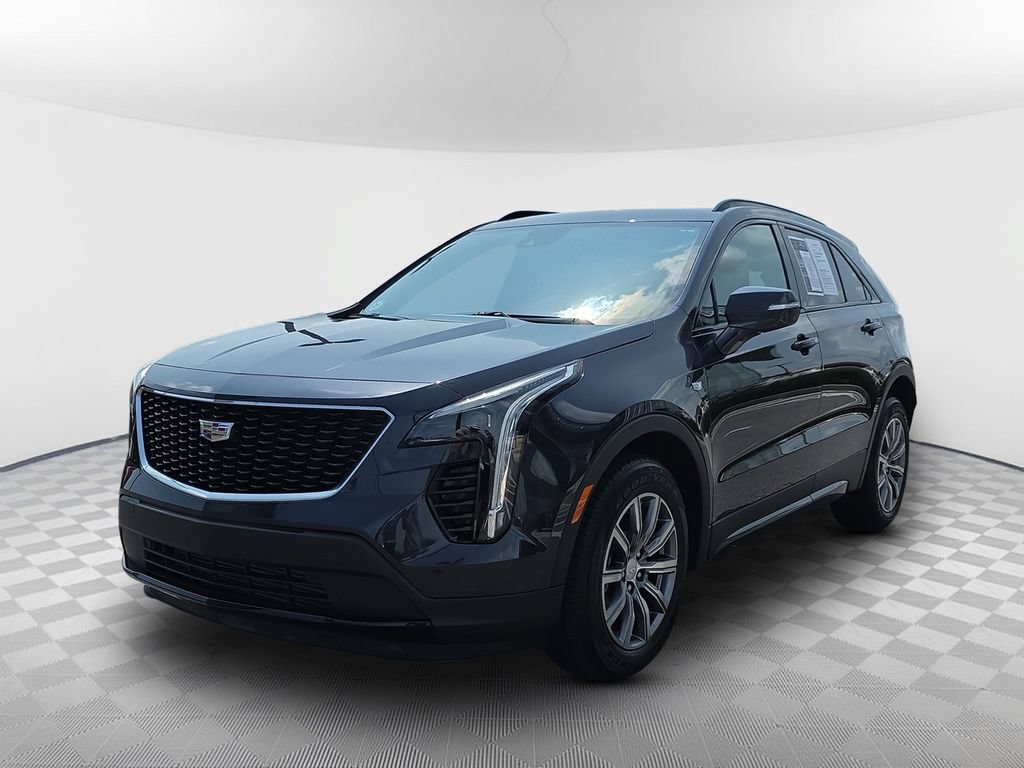 Used 2023 Cadillac XT4 Sport w/ Cold Weather Package AWD/4WD image 4