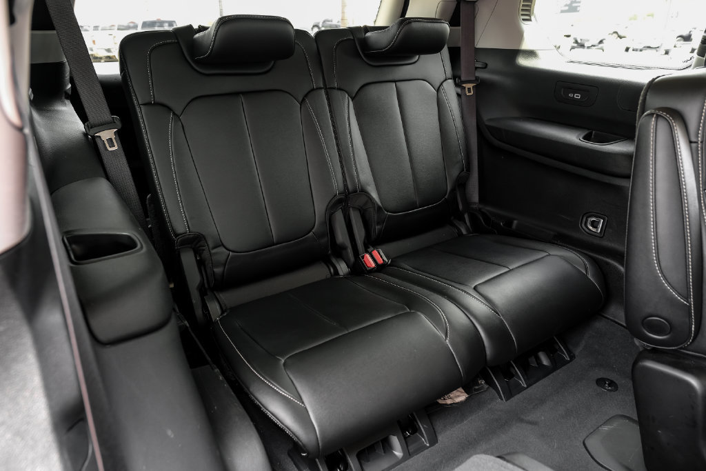 Used 2023 Jeep Grand Cherokee L Limited AWD/4WD image 50