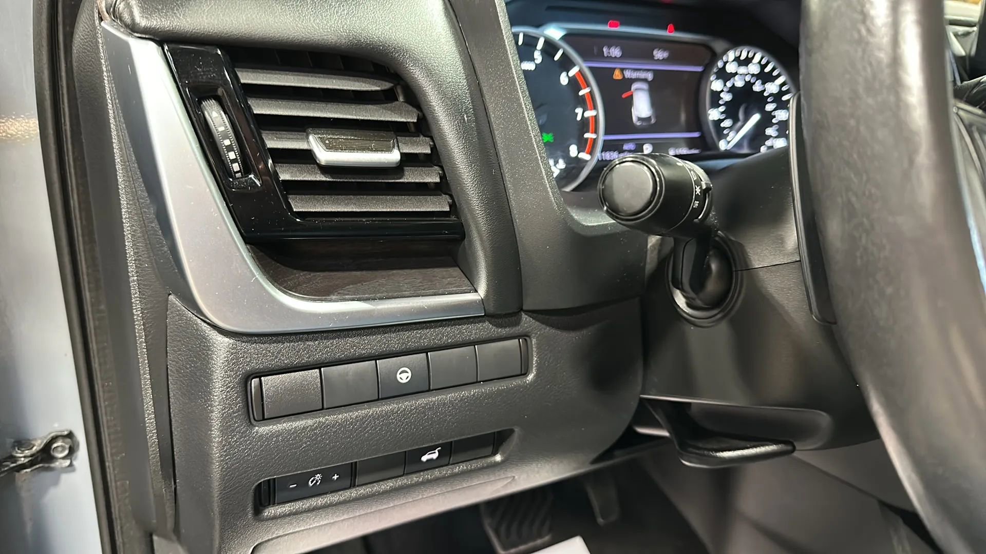 Used 2021 Nissan Rogue SL w/ Premium Package image 29