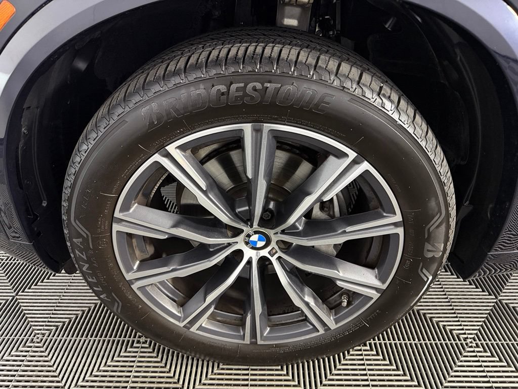 Used 2026 BMW X5 xDrive40i AWD/4WD image 11