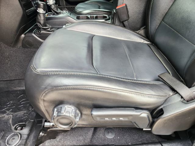 Used 2021 Jeep Wrangler Unlimited Sahara AWD/4WD image 24