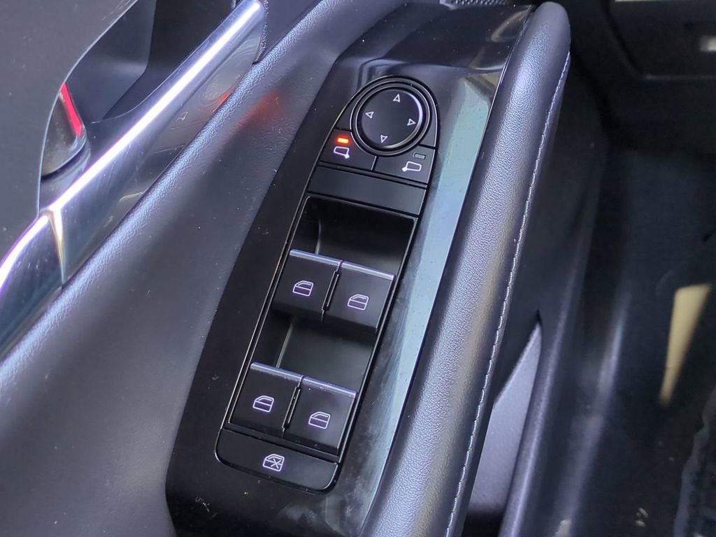 Used 2021 MAZDA CX-30 AWD 2.5 Turbo S image 25