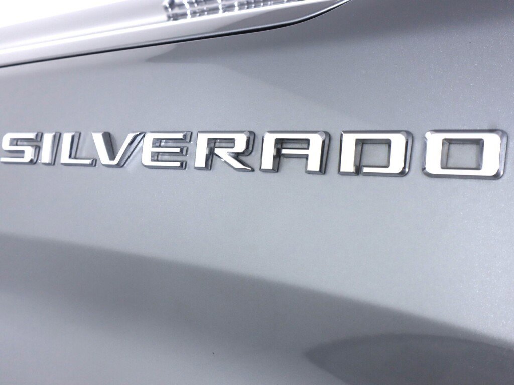 Used 2025 Chevrolet Silverado 1500 LT image 36