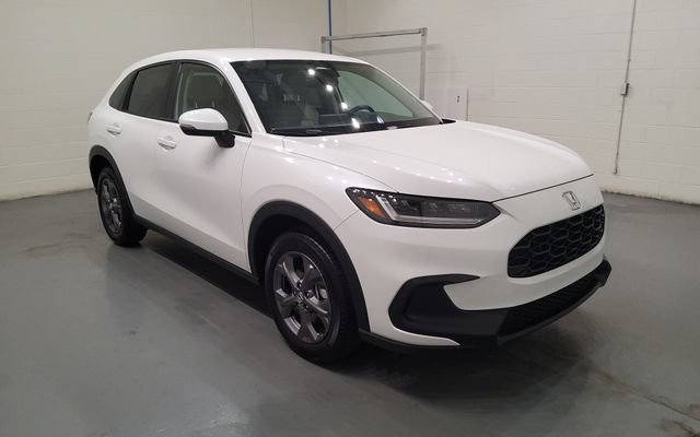 New 2027 Honda HR-V LX image 2