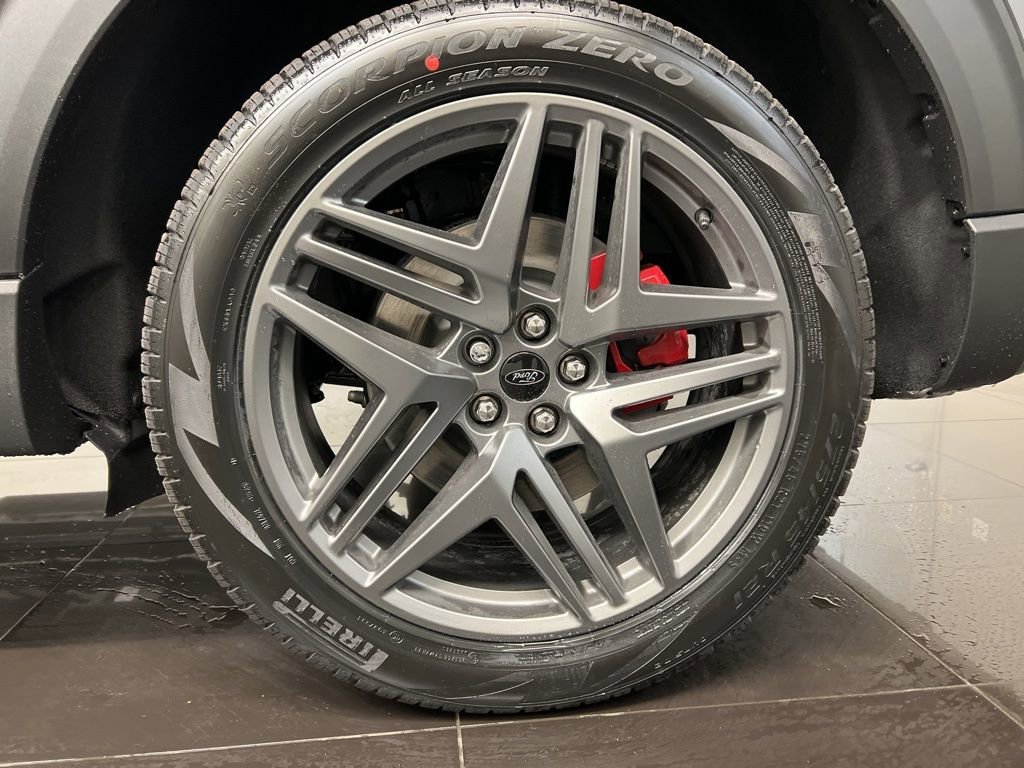 New 2026 Ford Explorer ST-Line w/ ST-Line Street Pack image 7