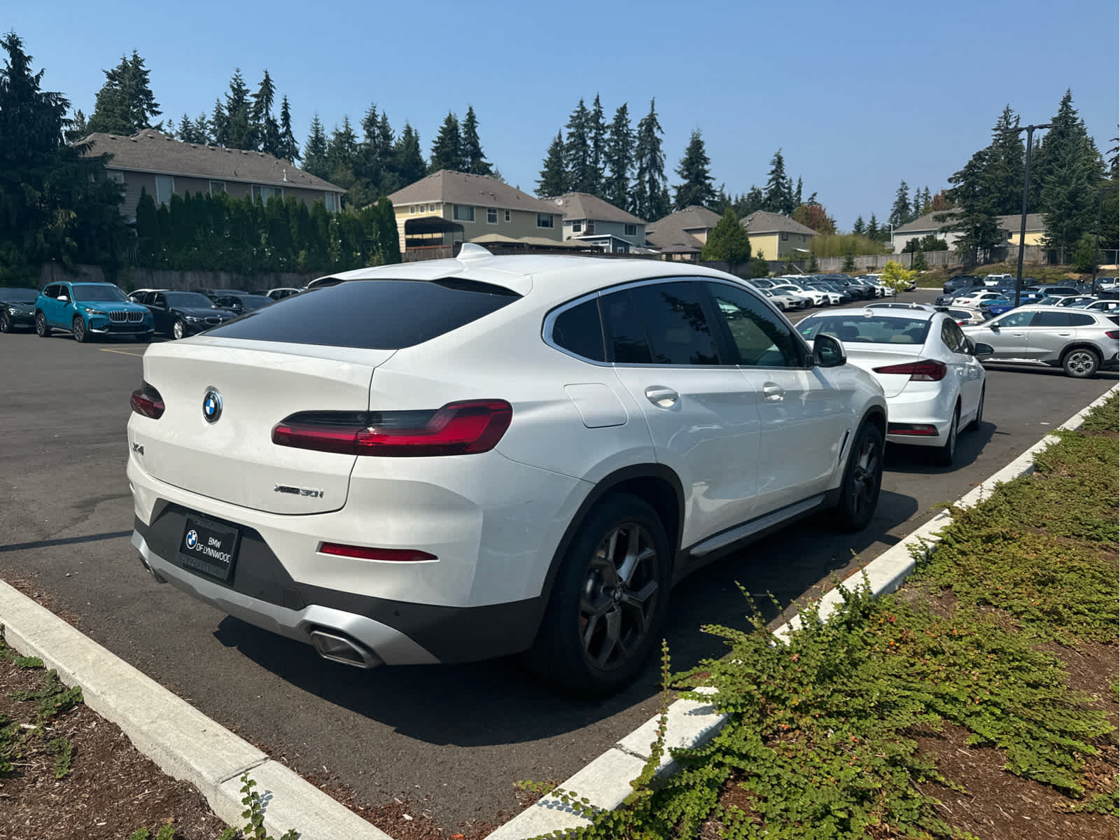Used 2024 BMW X4 xDrive30i w/ Convenience Package AWD/4WD image 6