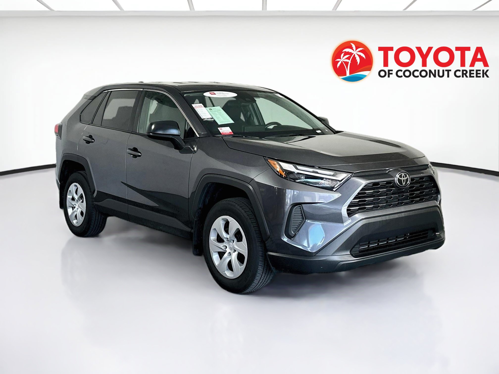 Certified 2025 Toyota RAV4 LE AWD/4WD image 1