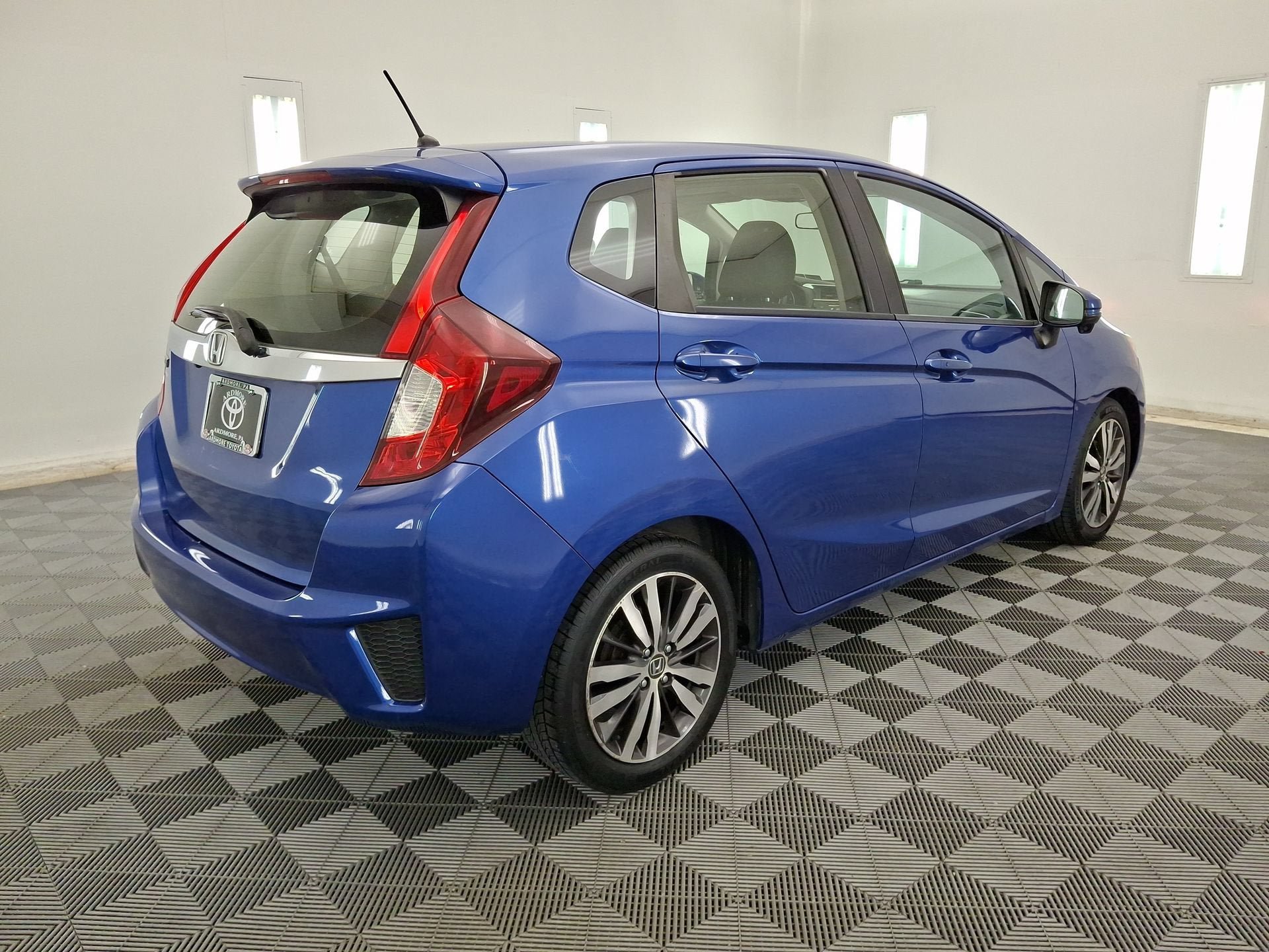 Used 2016 Honda Fit EX image 23