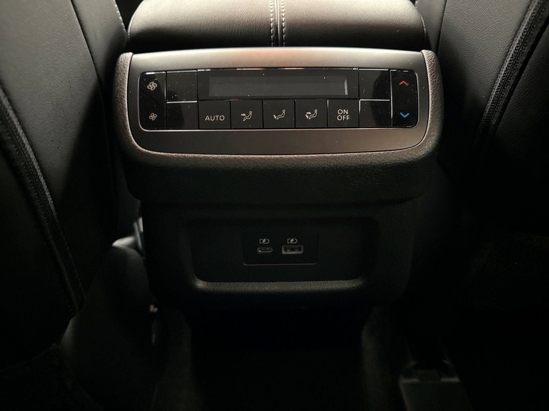 Used 2023 Nissan Pathfinder SL image 20