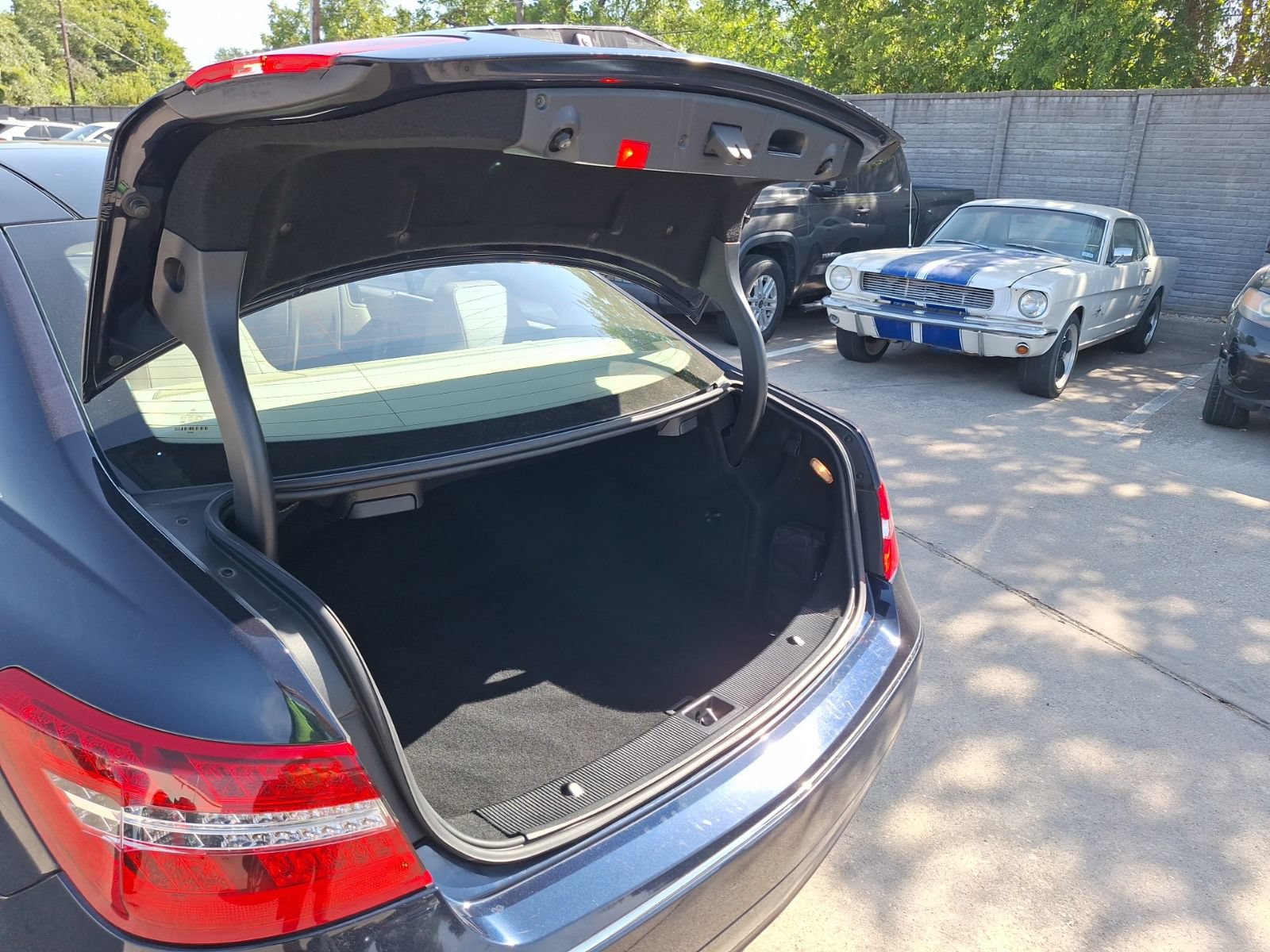 Used 2013 Mercedes-Benz E 350 Coupe image 36