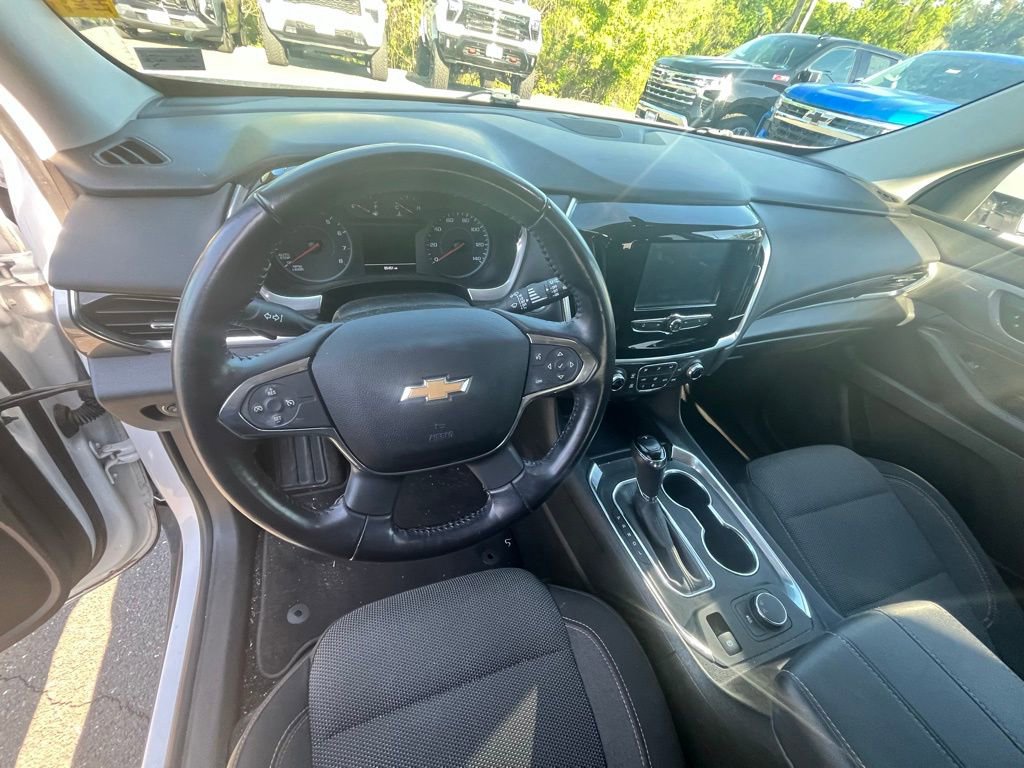 Used 2019 Chevrolet Traverse LT FWD image 18