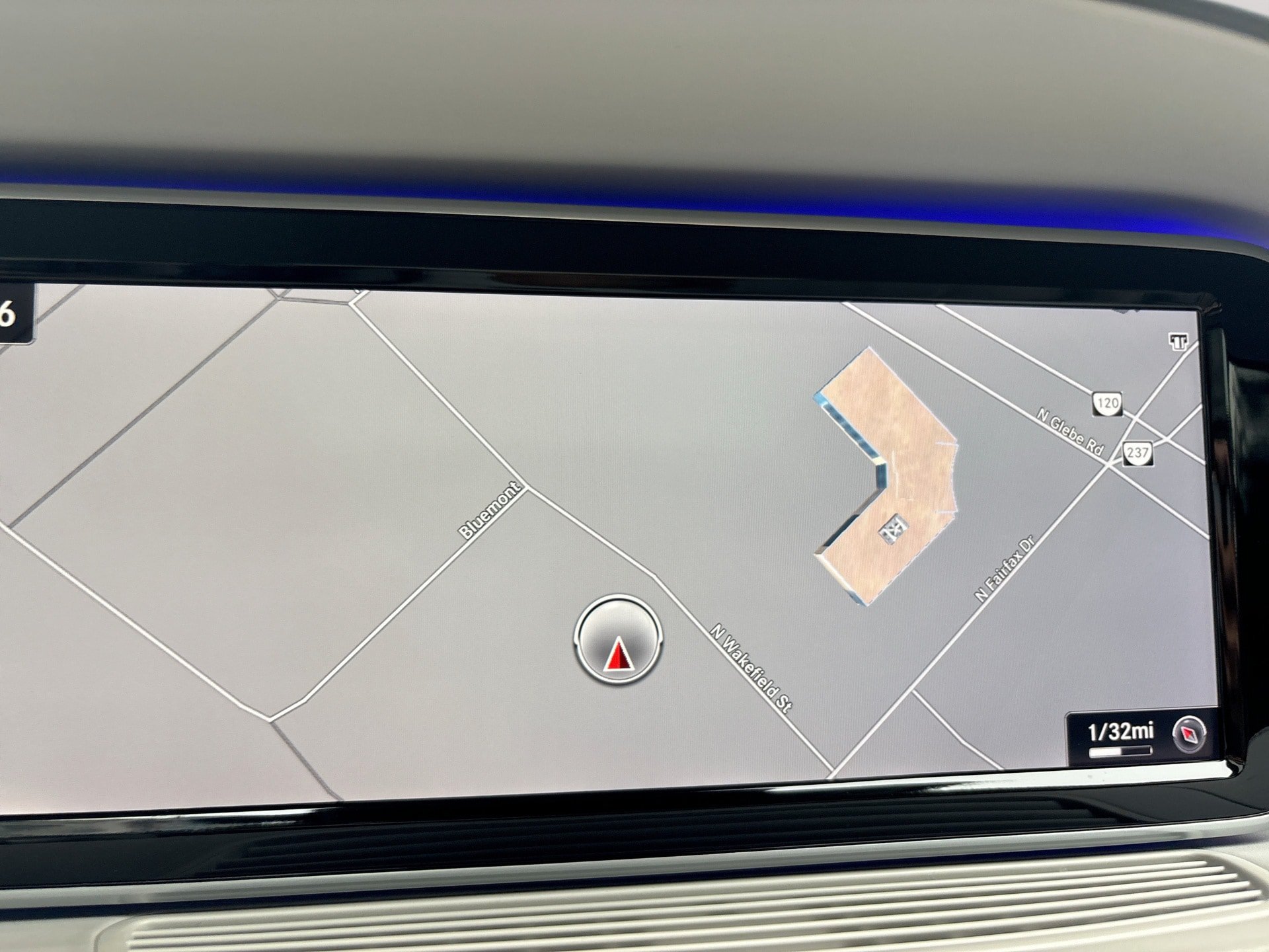 Used 2016 Mercedes-Benz S 550 Sedan image 20