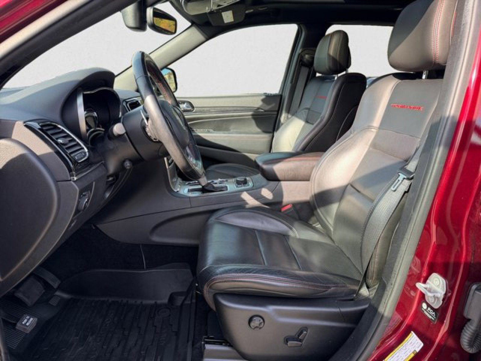 Used 2021 Jeep Grand Cherokee Trailhawk w/ Trailhawk Luxury Group image 10