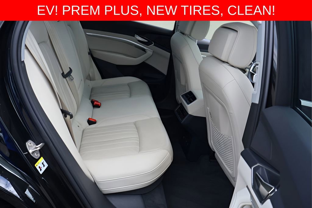 Used 2024 Audi Q8 e-tron Premium Plus w/ Premium Plus Package AWD/4WD image 16