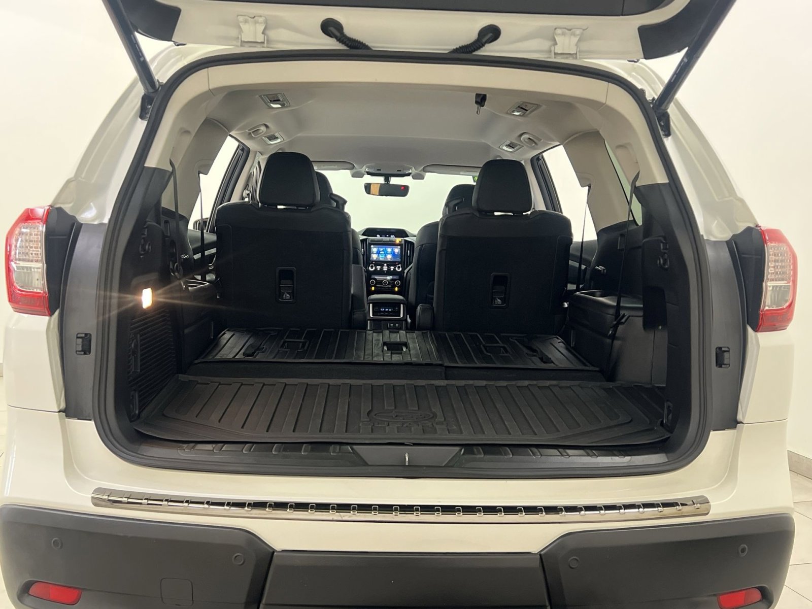 Used 2022 Subaru Ascent Onyx Edition image 23