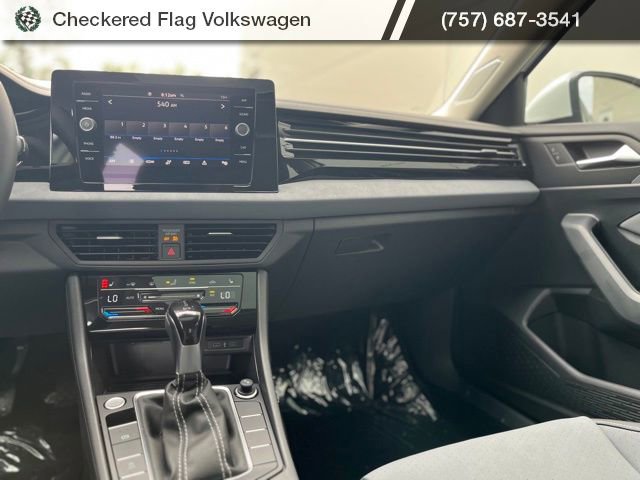 New 2026 Volkswagen Jetta SE image 6