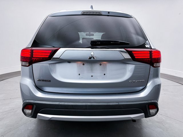 Used 2017 Mitsubishi Outlander ES image 15