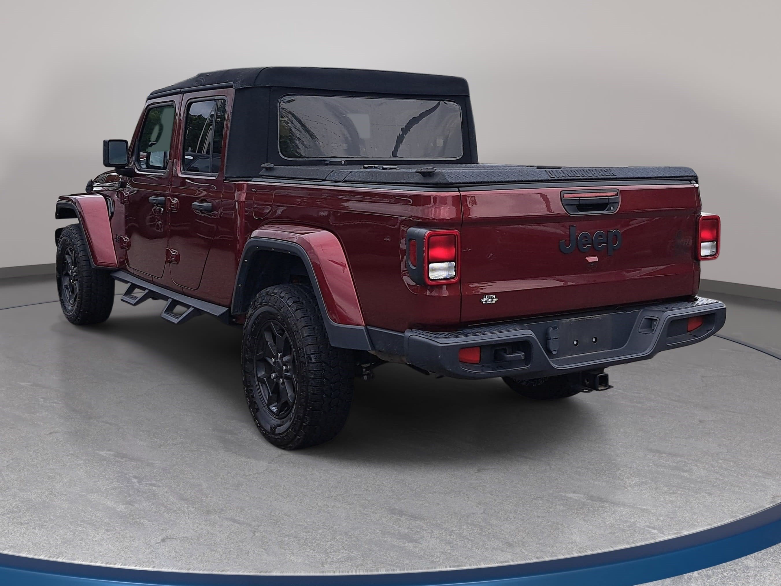 Used 2022 Jeep Gladiator Sport AWD/4WD image 7
