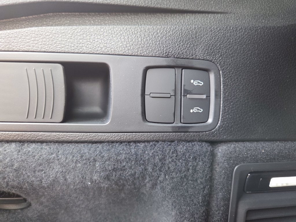Certified 2024 Audi Q5 e Premium Plus AWD/4WD image 28