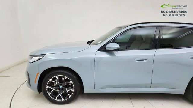 Used 2025 BMW X3 xDrive30i image 4