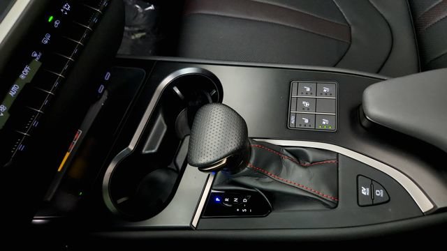Used 2024 Lexus UX 250h F Sport FWD image 66