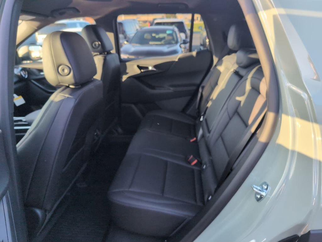 New 2026 Chevrolet Equinox LT w/ Convenience Package II image 9