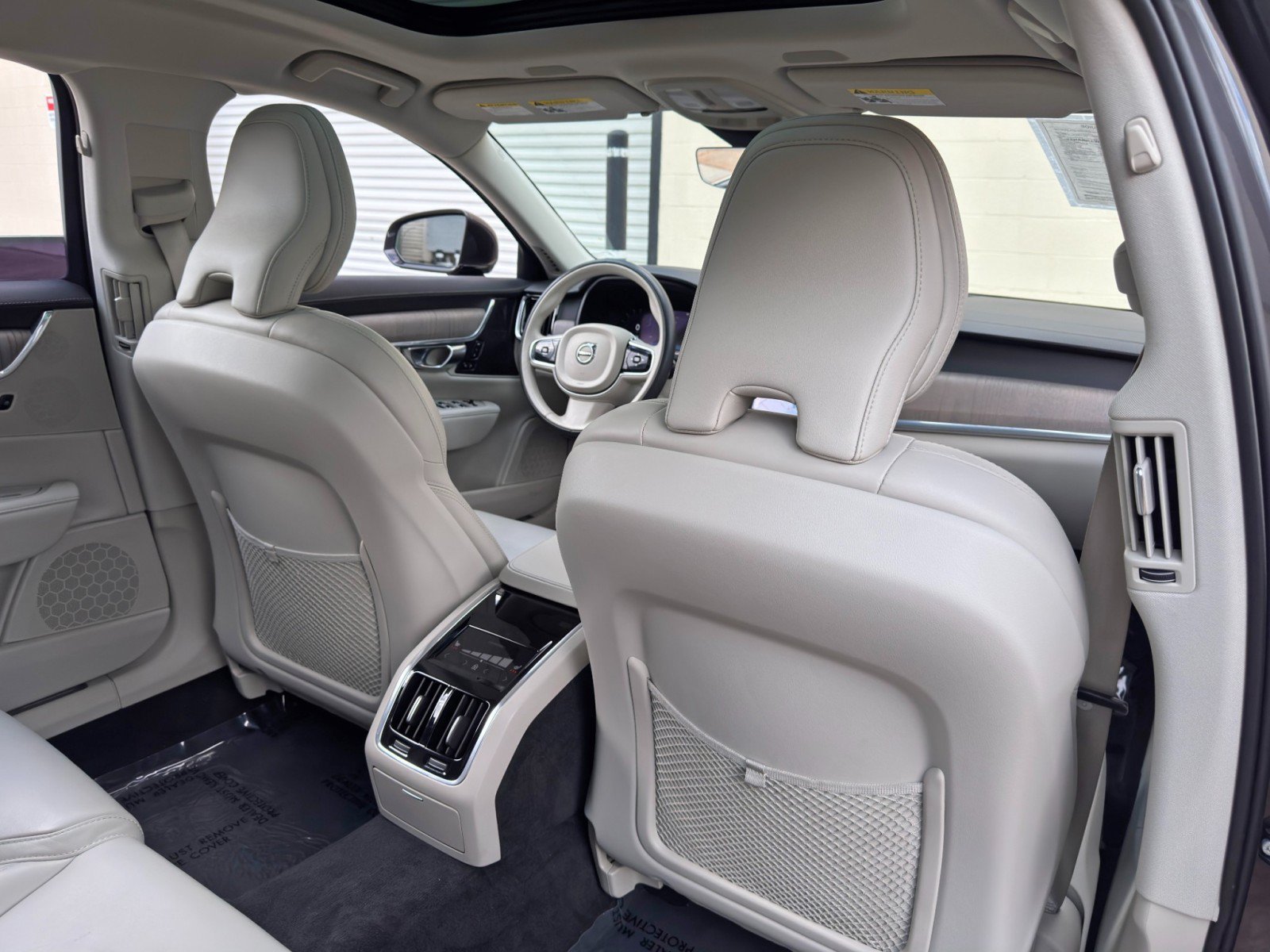 Used 2023 Volvo S90 B6 Ultimate w/ Protection Package Premier AWD/4WD image 36