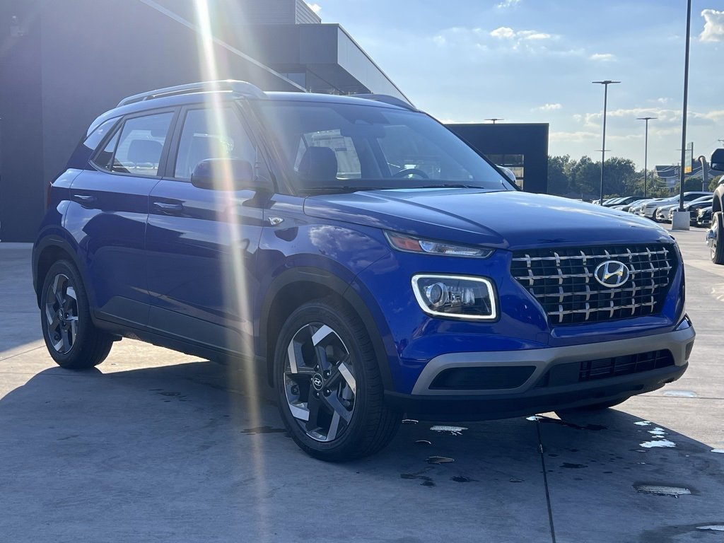 New 2025 Hyundai Venue Limited image 7