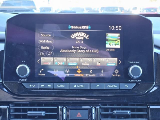 Used 2024 Nissan Pathfinder SV image 23